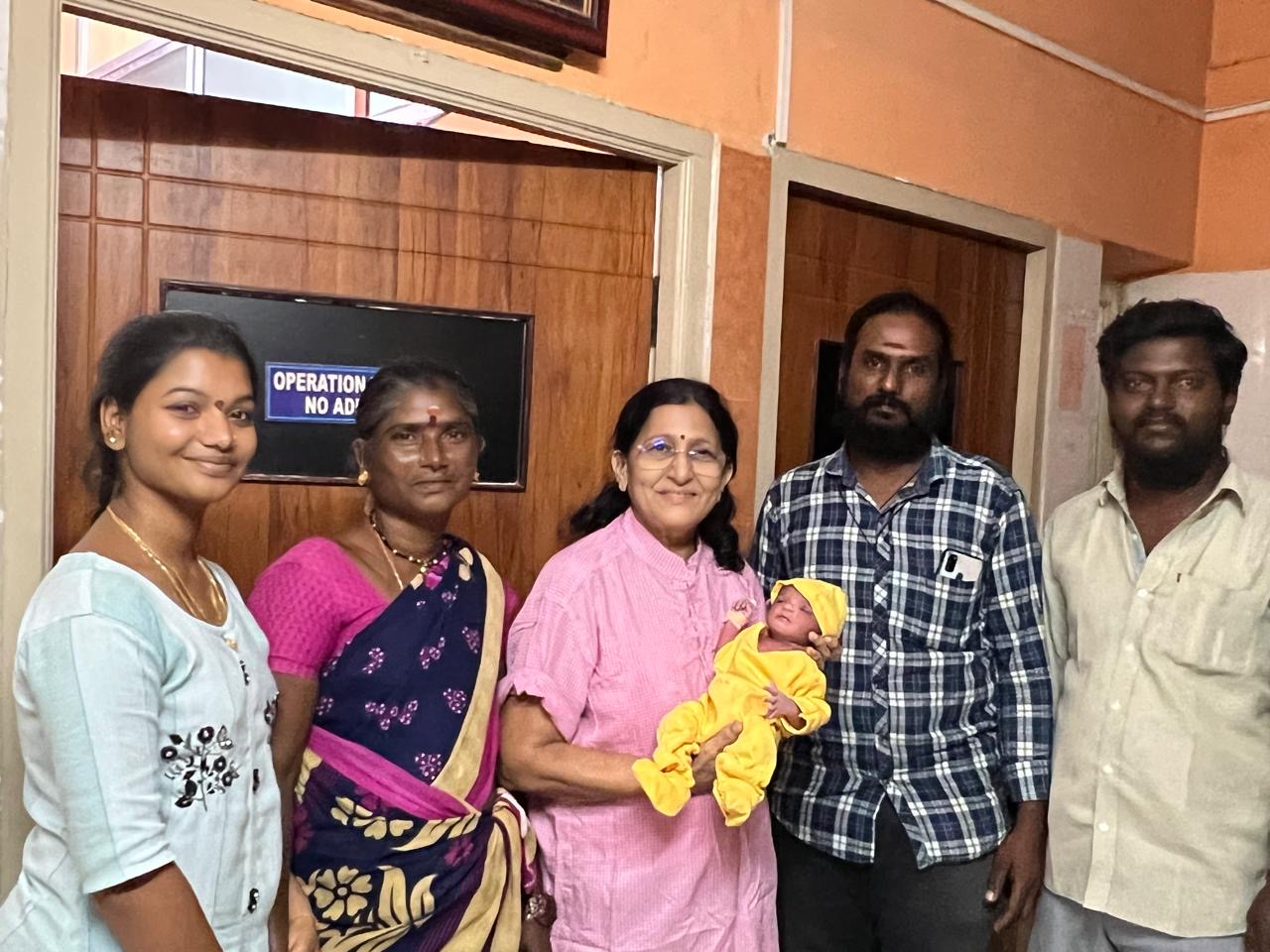 Dr. Raya Asalatha with new born baby & mother