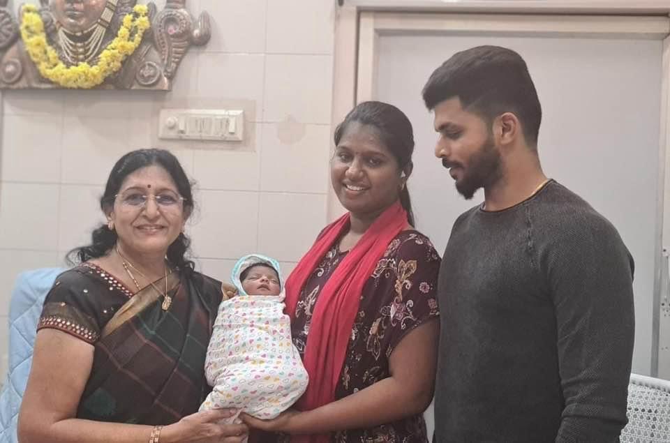 Dr. Raya Asalatha with new born baby & mother